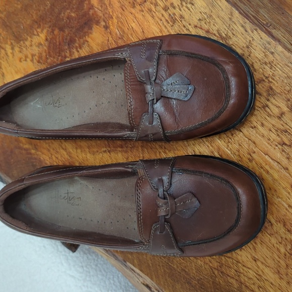Clark's Brown Leather Loafers - Picture 8 of 9
